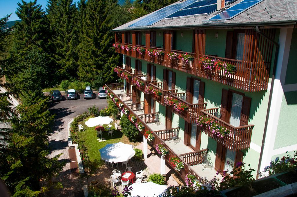 Albergo Monteverde Lavarone Kültér fotó