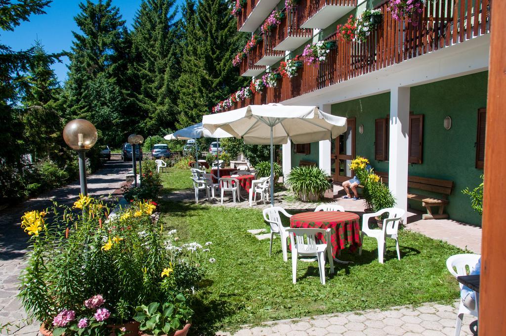 Albergo Monteverde Lavarone Kültér fotó